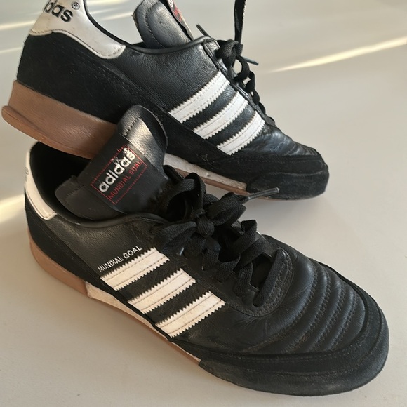 Adidas Gazelles - Picture 2 of 10